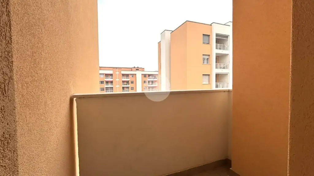 Rõdu - Apartment with Terrace in Opera, Milan
