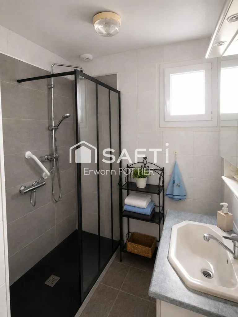 Bagni - Family House with Garage in Gravon