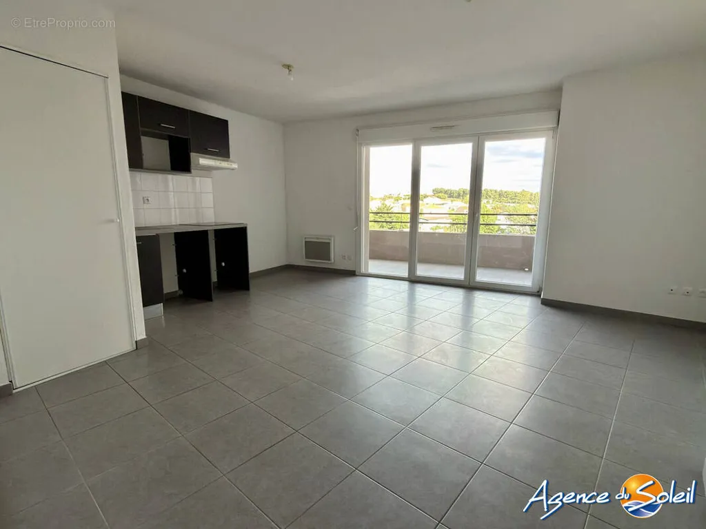 Séjour - Appartement T3 Récemment Construit avec Terrasse à Saint-Cyprien