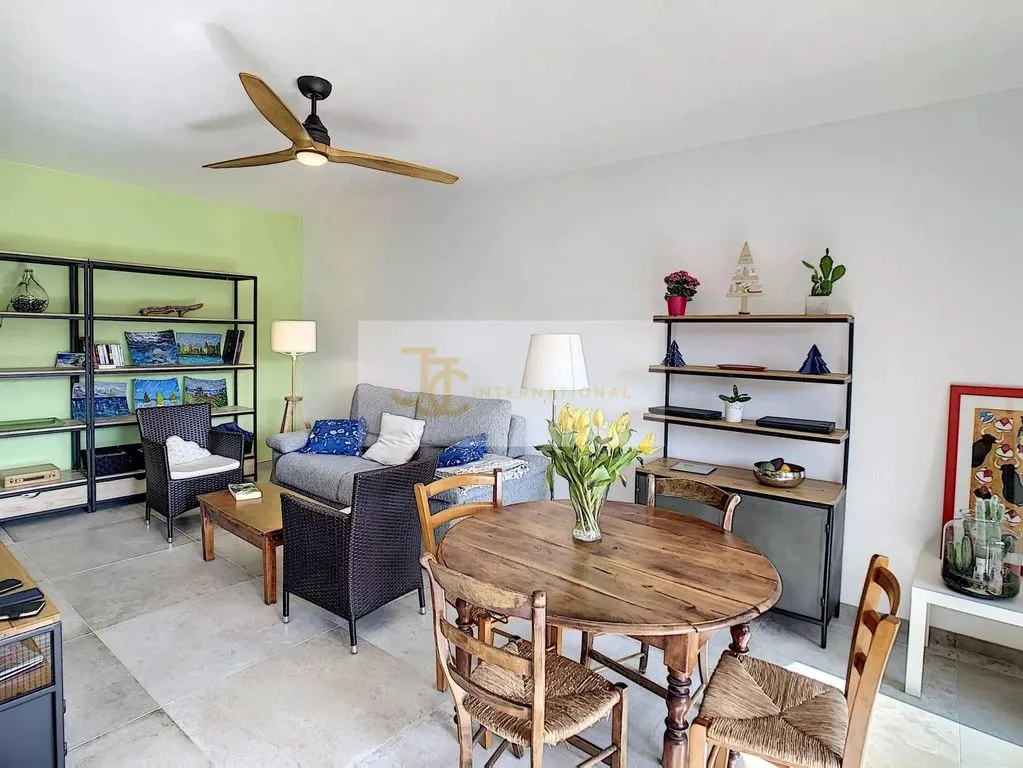 Séjour - Appartement Luxe avec Terrasse à Antibes