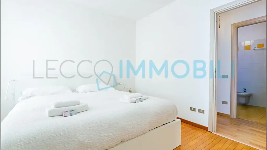 Chambres - Bright Trilocale with Views in Galbiate