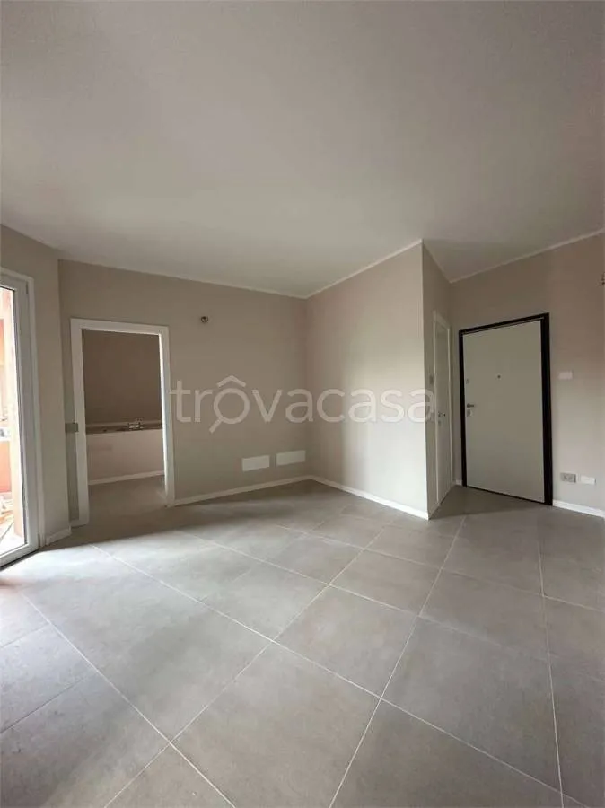 Soggiorno - Rented Flat with Balcony in Oleggio Centre