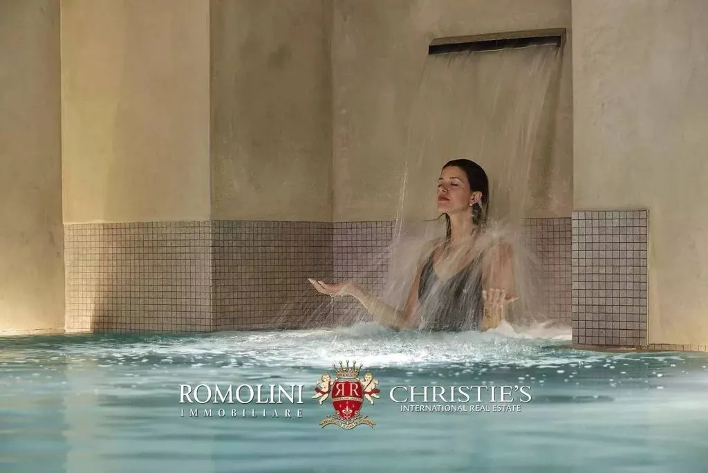 Bassein - Luxury Flat with Spa in Florence