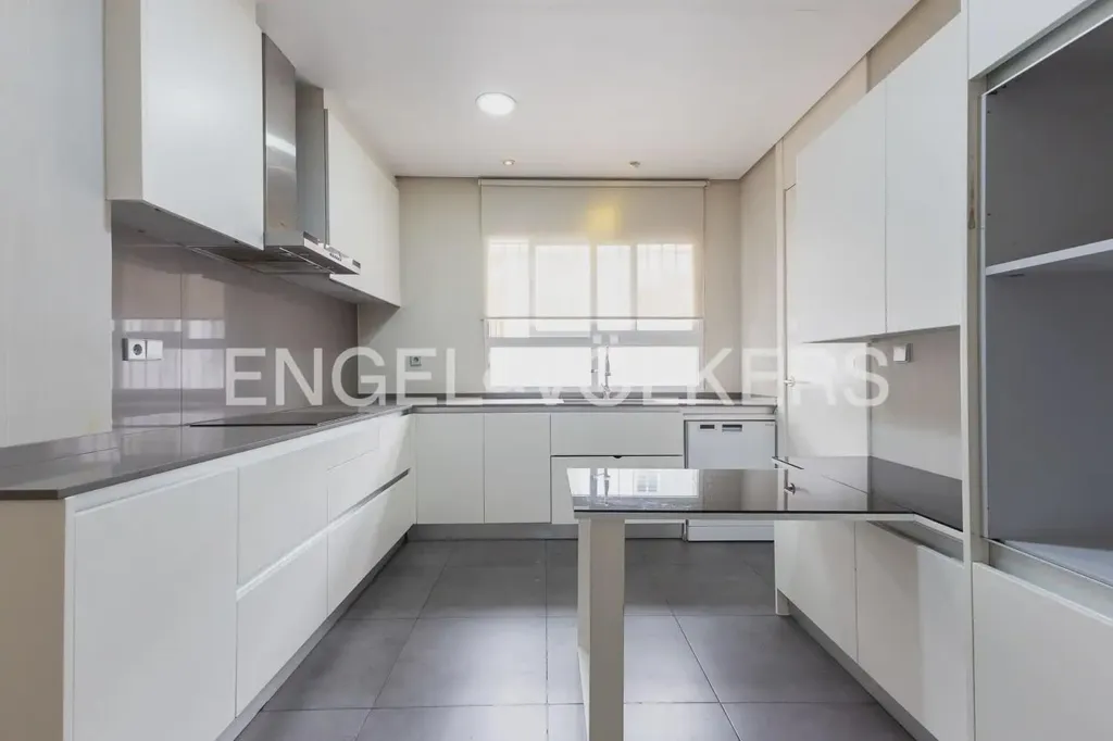 Cuisine - Apartment with Balconies in Pla del Remei