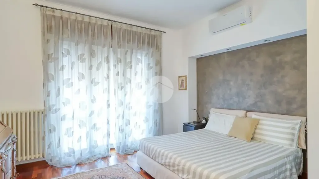 Magamistoad - Semi-detached Villa with Private Garden in Gallarate