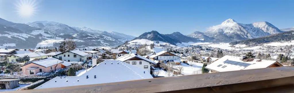 Luxury Apartment with Panoramic View in Gröbming