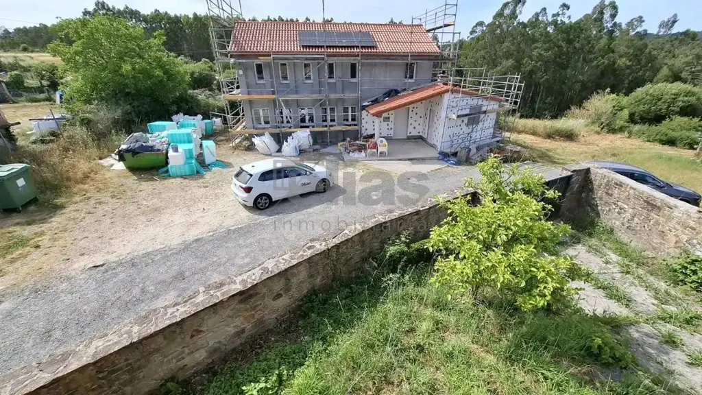 Õhuvaade - Stone House with Balcón in Tranquil Setting
