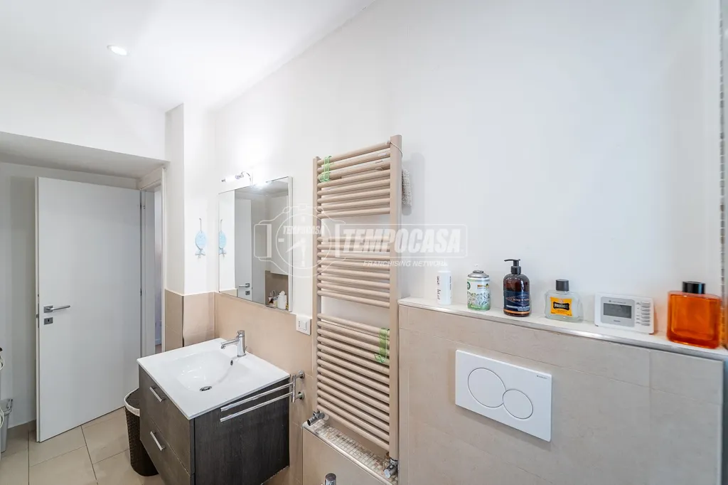 Vannitoad - Ristruttured Flat with Balcony in Nomentano, Rome