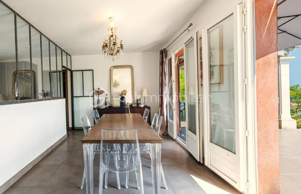 Terrazza - Architect-Designed Bastide with Sea View near Antibes