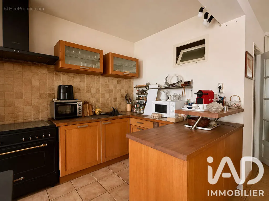Cuisine - Studio avec Jardin Privatif à Saint-Raphaël