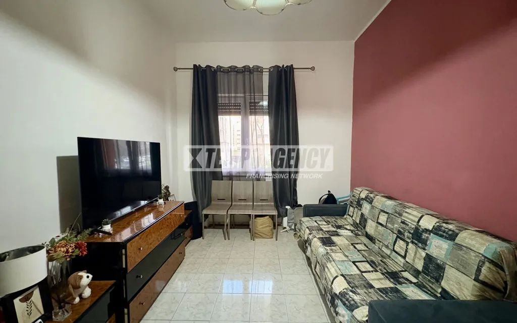 Elutuba - Ground Floor Flat with Double Aspect in Pieve Emanuele Centre
