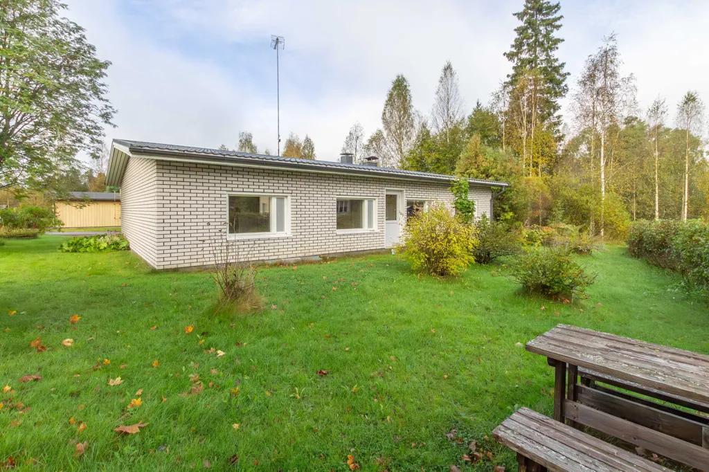 Aed - Detached House with Sauna in Juupajoki