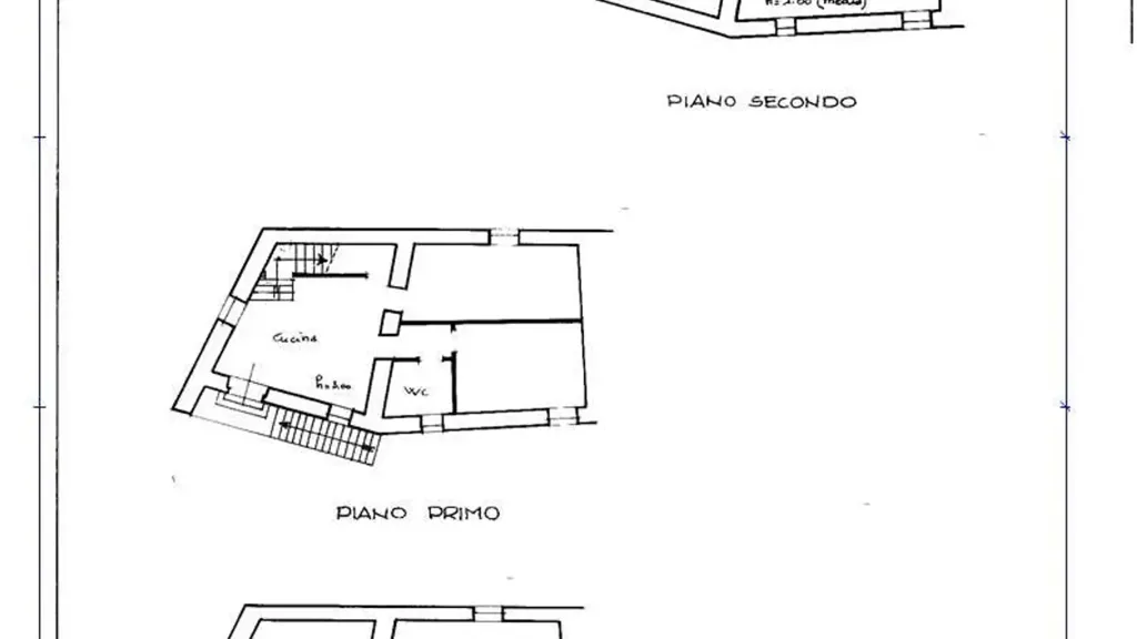 Rustic Property to Renovate in Monticello, Todi