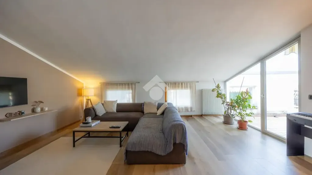 Soggiorno - 4-Bedroom Apartment with Terrace in Dolcè