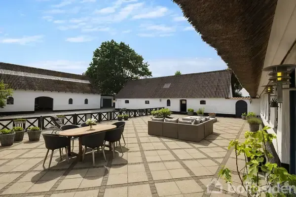 courtyard