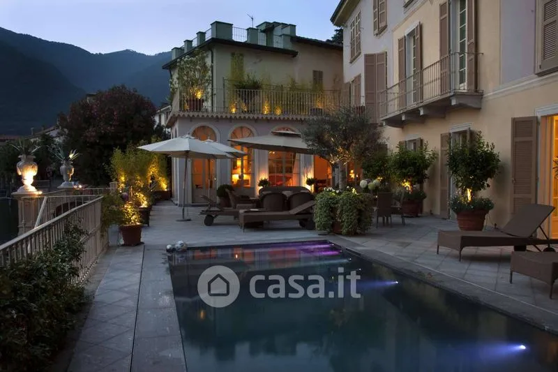 Piscine - Lakefront Villa with Private Marina in Torno