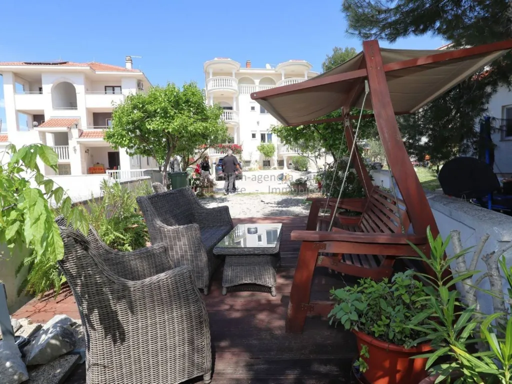 Terrass - Two-Floor Apartments with Garden in Vodice