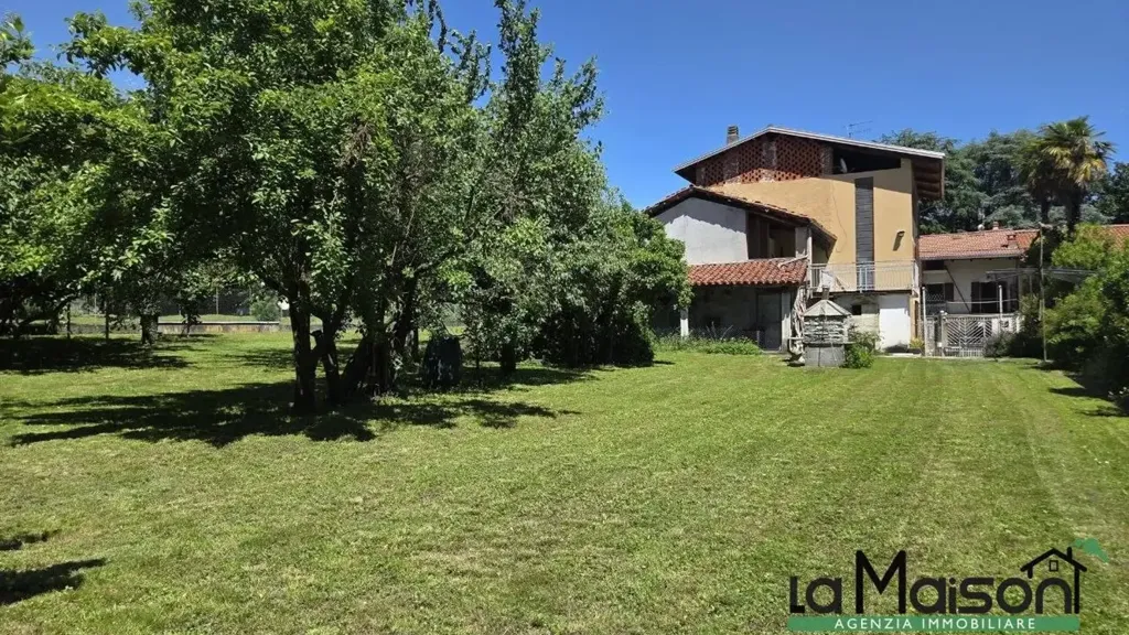 Jardin - Independent House with Private Garden in Lessolo