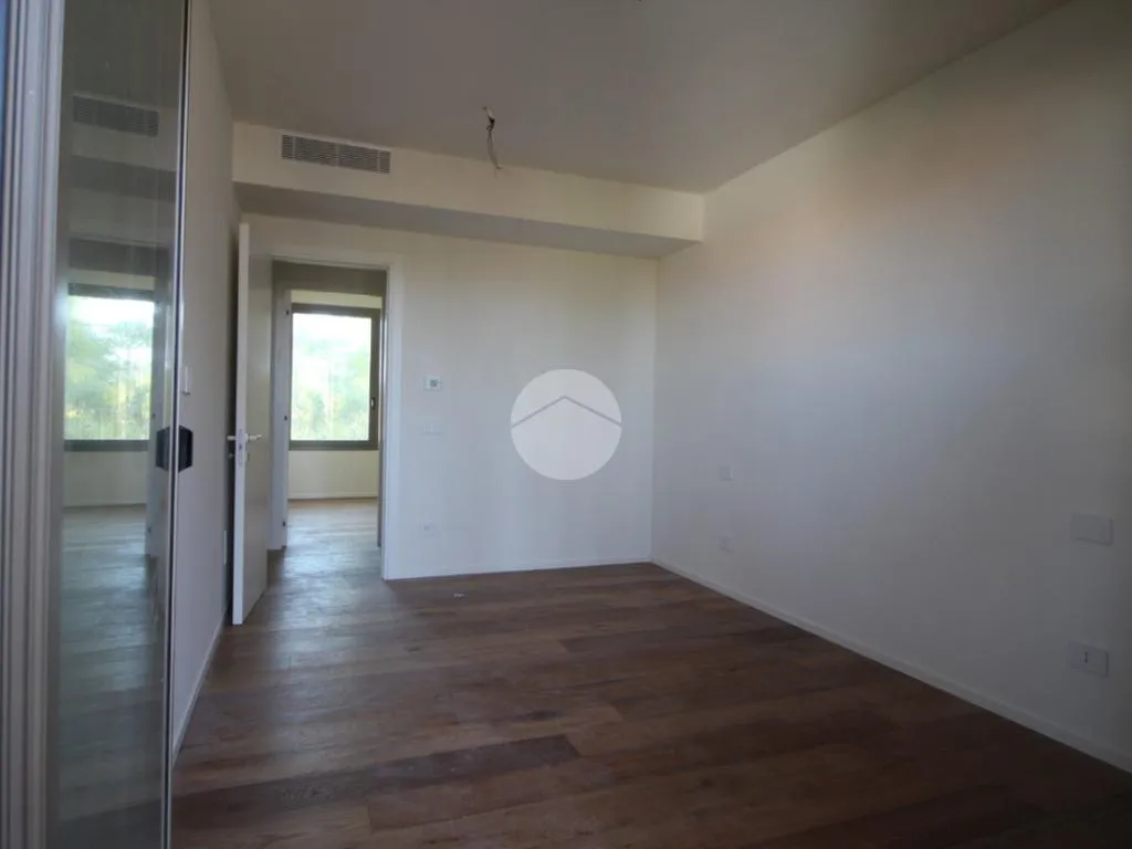 Pièces - Contemporary 4-Bedroom in Central Cesena