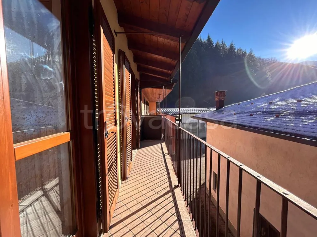 Balcon - Apartment with Balcony in Chiusa di Pesio