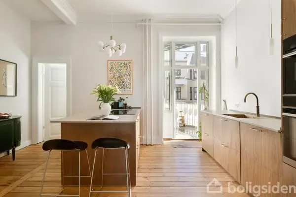 Cuisine - Estate Flat with Balcony in Copenhagen V