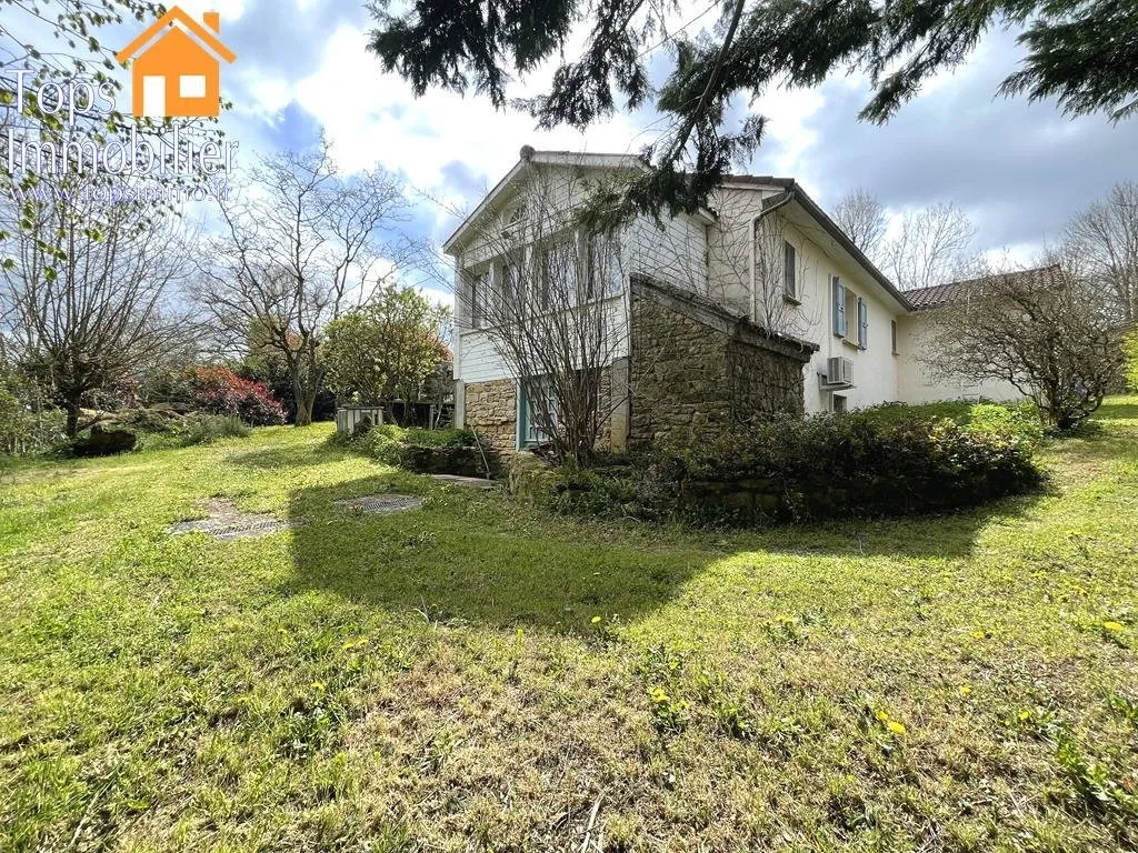 Jardin - Maison de Campagne avec Terrain à Savignac