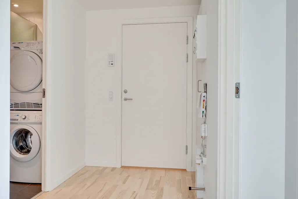 Lavanderia - Contemporary Apartment with Balcony in Valby