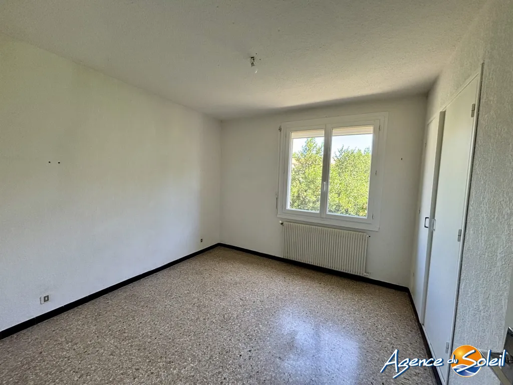 Toad - 3-Bed Flat with Balcony in Narbonne