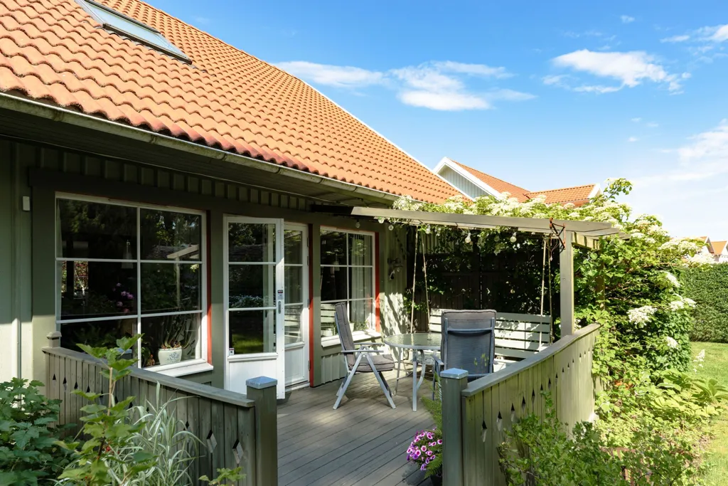 Terrass - Charming Villa with Solar Panels in Lugnet