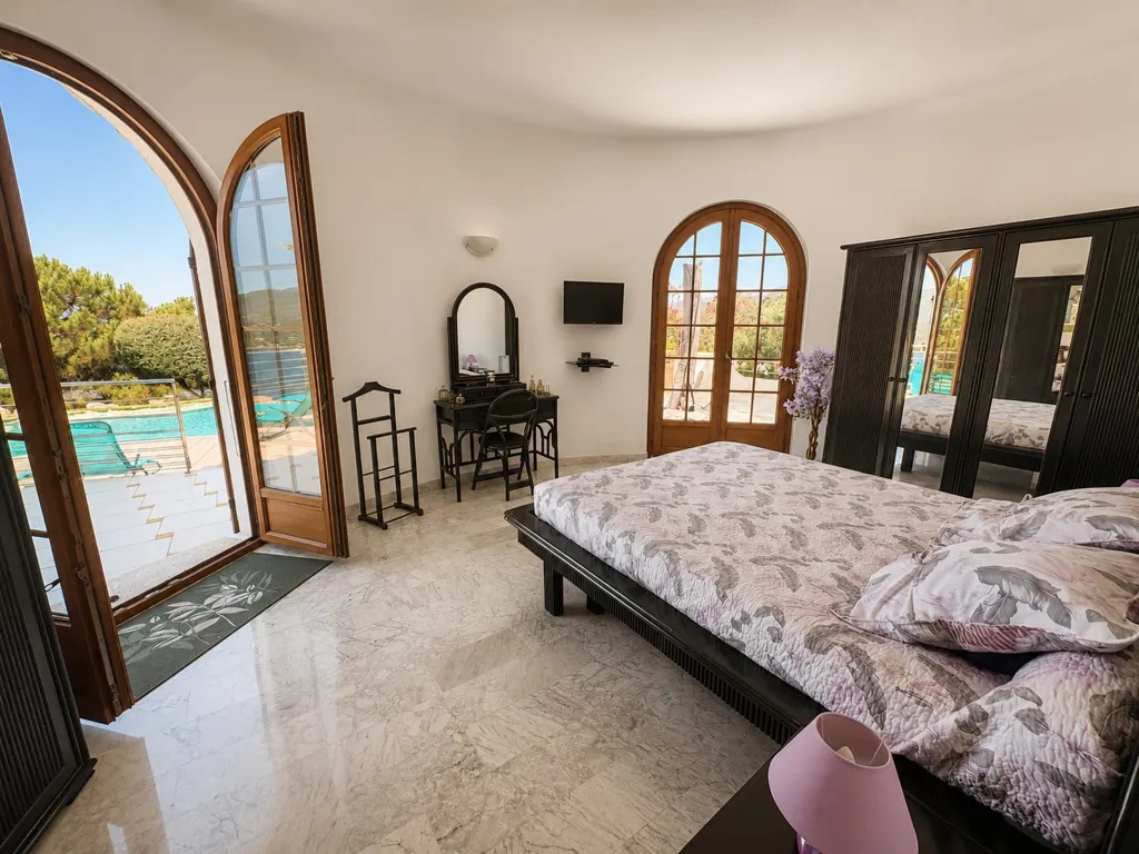 Magamistoad - Luxury Villa with Sea View in Ajaccio