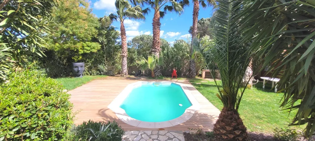 Piscine - Villa avec Piscine et Jacuzzi au Cap d’Agde
