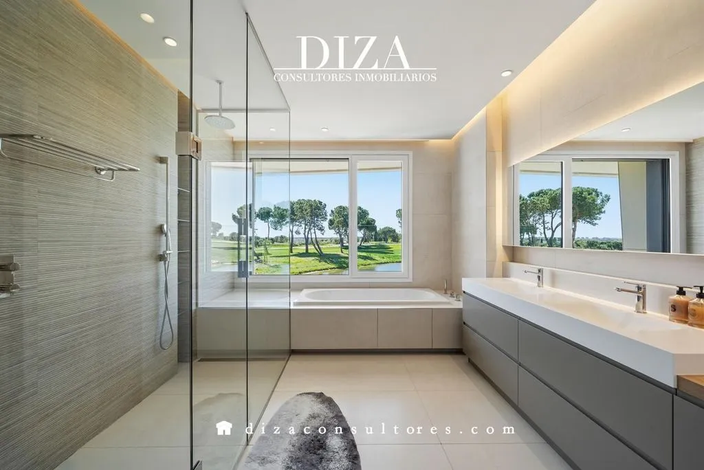Salles de bain - Duplex with Pool and Golf View in La Finca