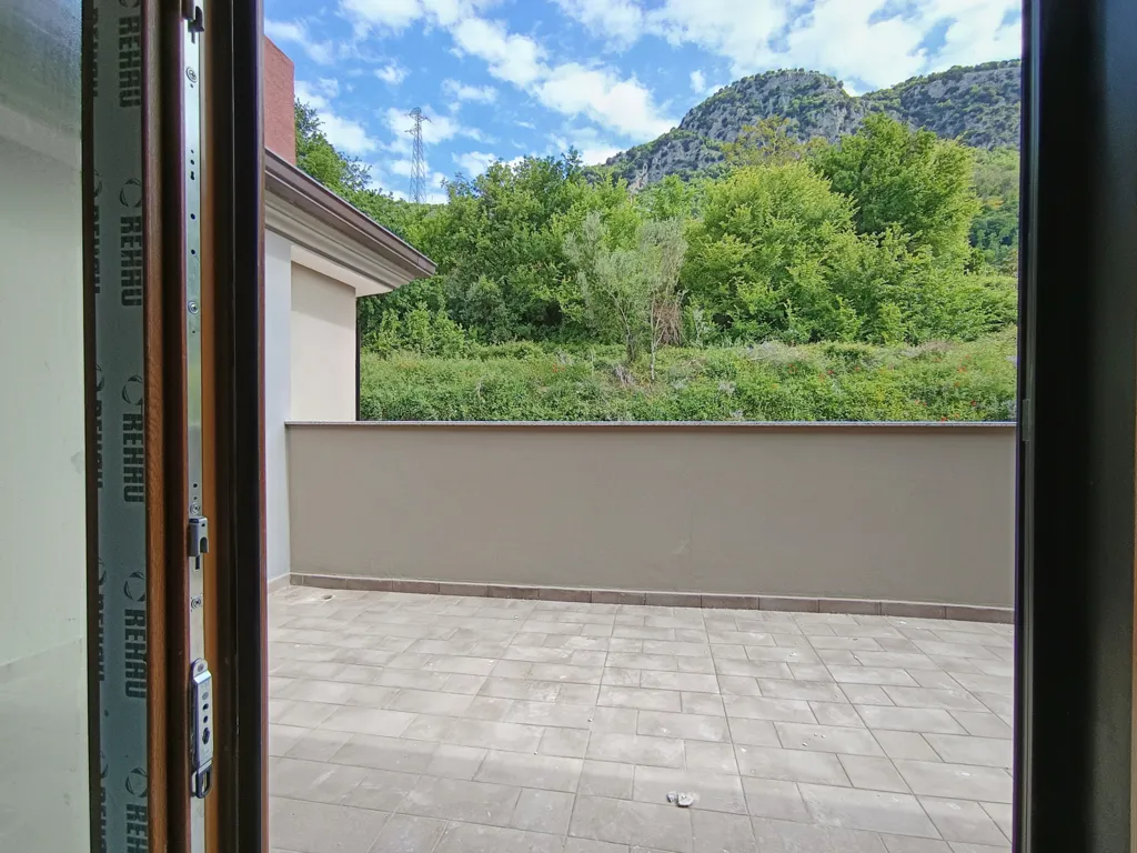 Balcon - Mansarded Flat with Solar Panel in Solofra
