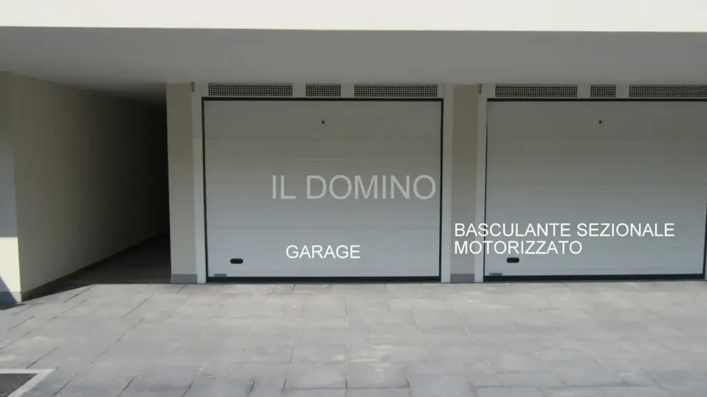 Garage - Modern Apartment with Solar Panels in Padua