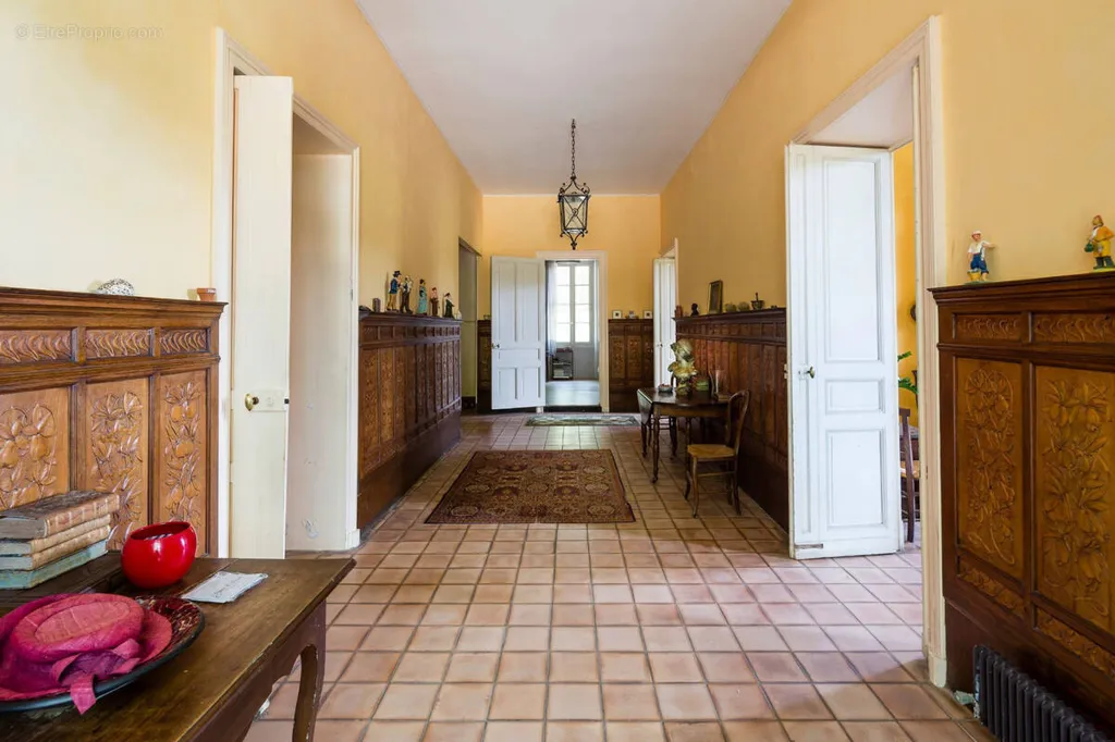 Entrée - Maison historique avec vignoble à Beaumes-de-Venise