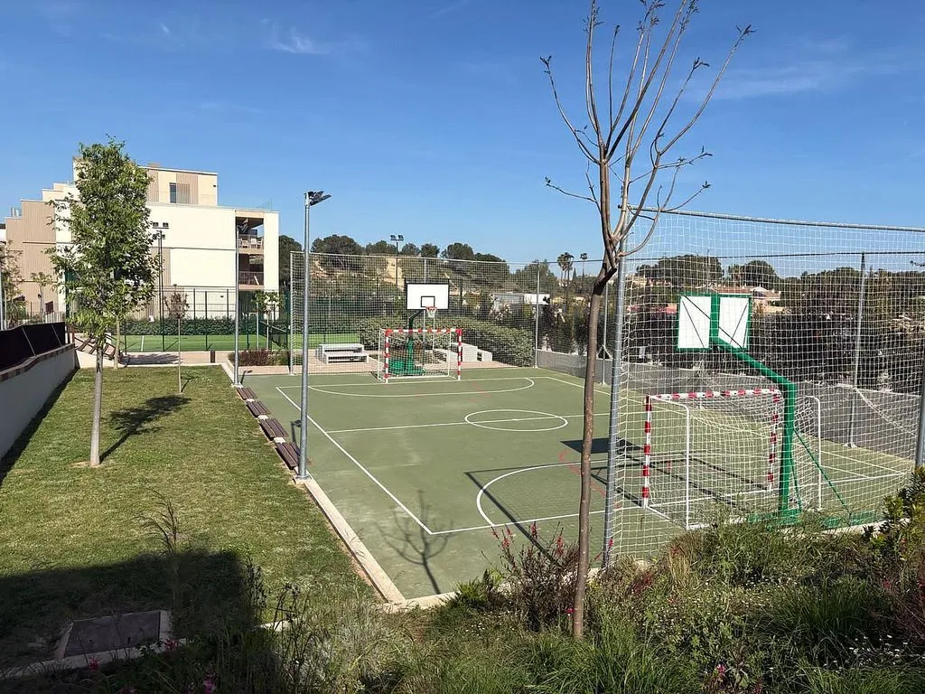 Aed - New Flat with Pool in Campolivar