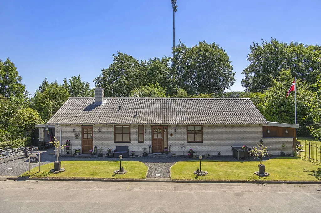 Esterno - 1972 Villa with Garden in Almind