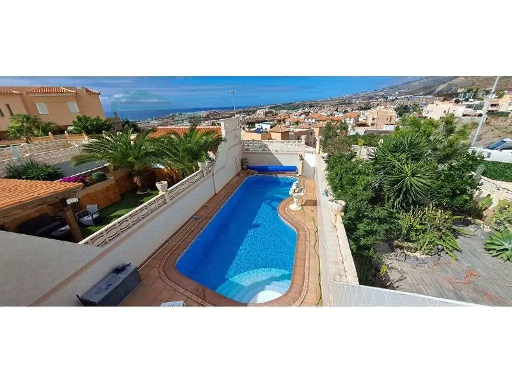 Bassein - Luxury Semidetached House with Pool in Adeje