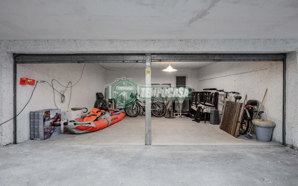Garage - Rustic Bilocale with Pool in Ladispoli