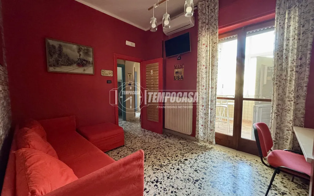 Living Room - Apartment with Balcony in Caserta Centre
