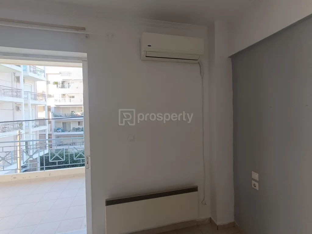 Toad - Studio with Green View in Agyia, Patra
