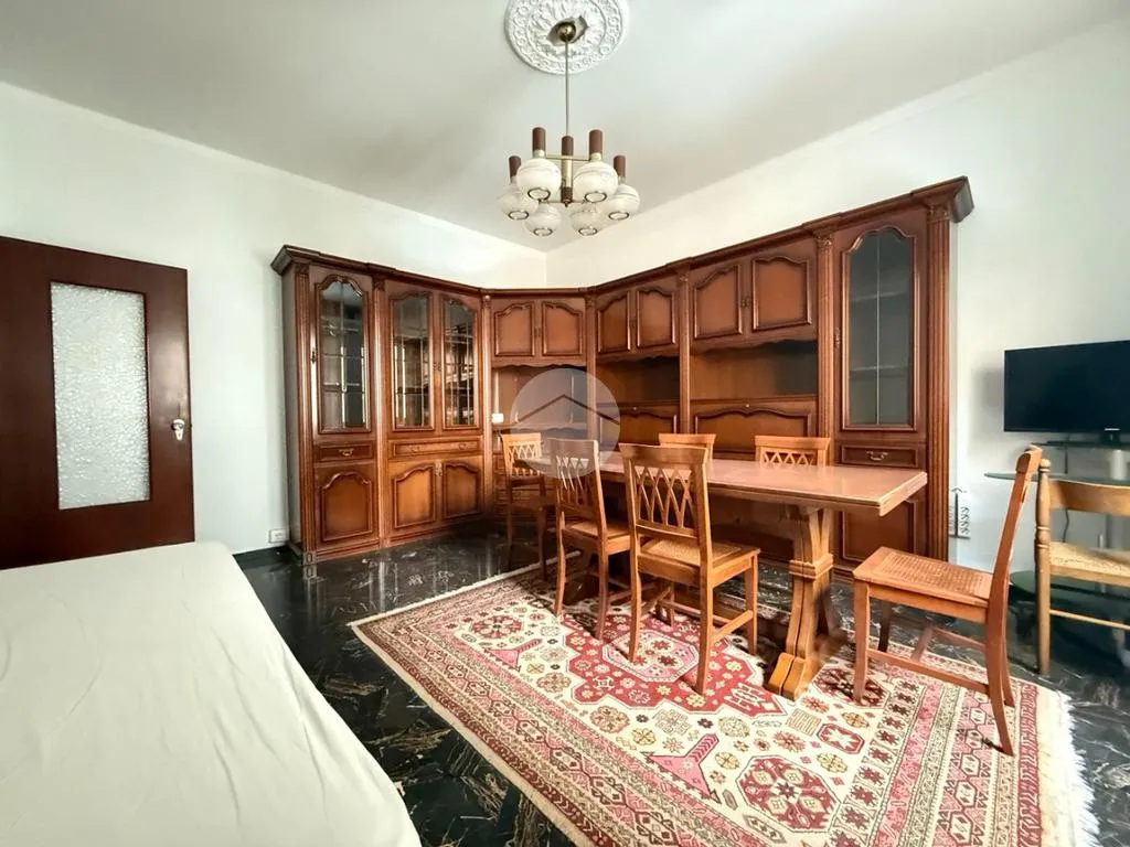 Söögituba - Spacious Flat with Balcony in Genoa