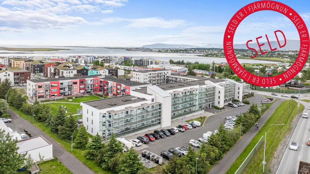 Vue aérienne - Apartment with Lift in Garðabær