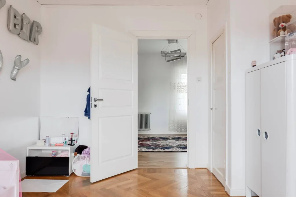 Magamistoad - Spacious Villa with Garden in Örebro