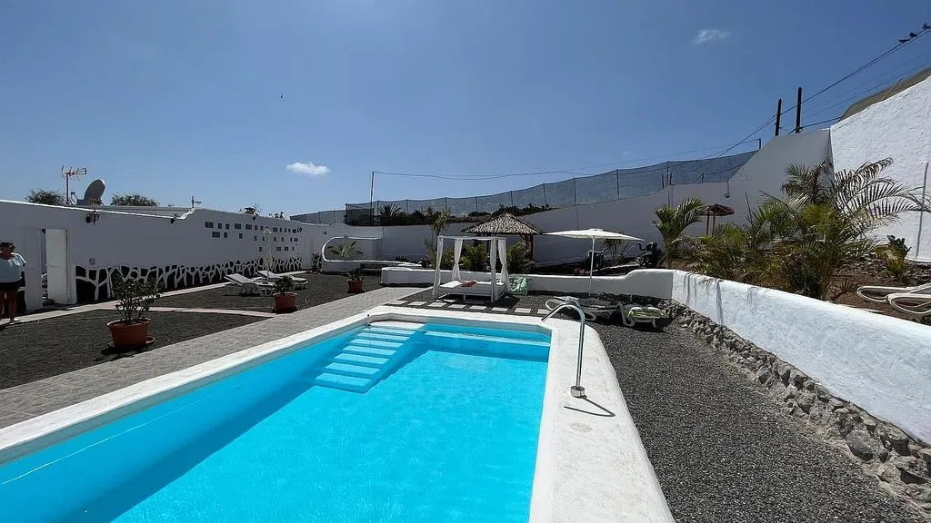 Piscina - Rustic Farmhouse with Pool near Maspalomas