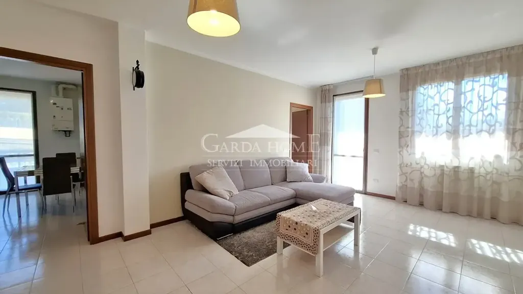 Elutuba - Bright Trilocale with Balcony in Lonato