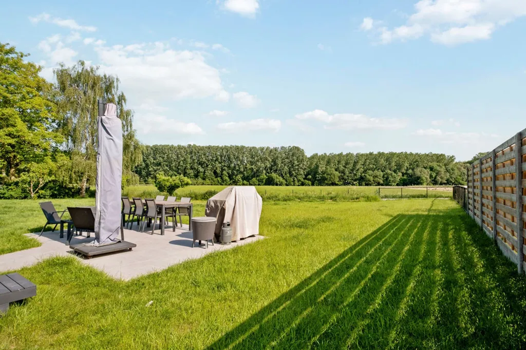 Giardino - House with Open Views in Merchtem