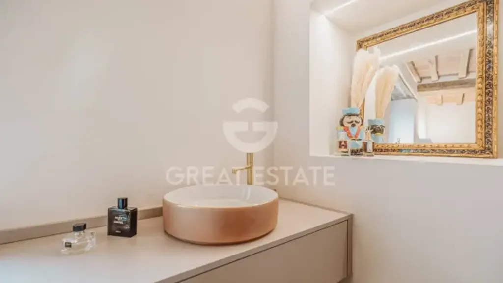Bagni - Restored Apartment with Historic View in Città della Pieve