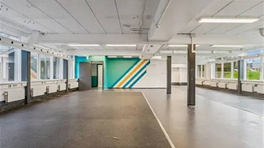 Pièces - Office Space with Parking near Birkerød Kongevej
