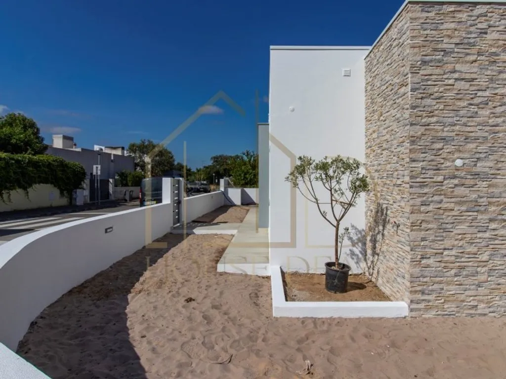 Välivaade - Luxury House with Solar Panels in Seixal